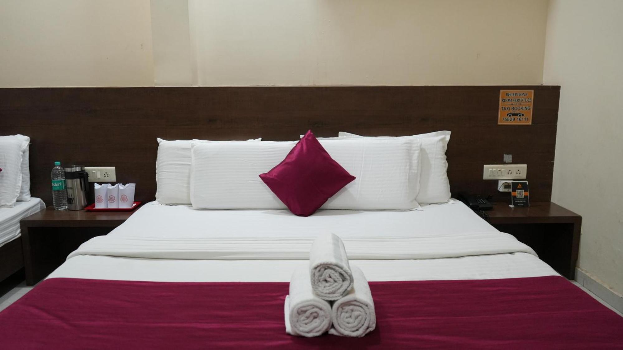 Hotel Satyug Ujjain Exterior foto